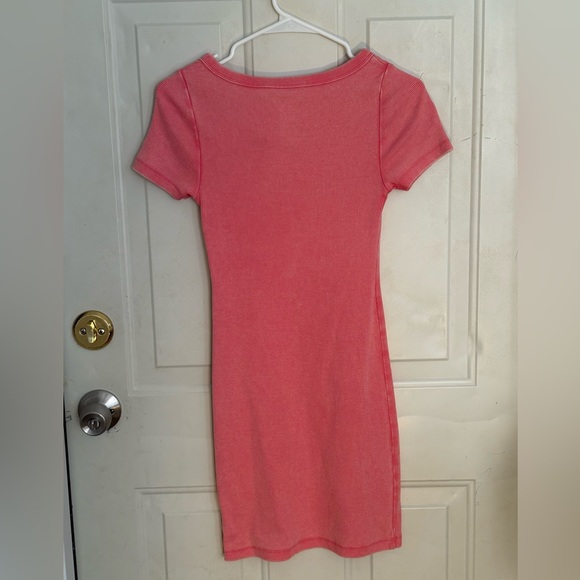 Pink Ribbed Bodycon Dress Size Small - Picture 2 of 2